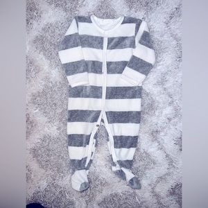 Stripped footie Sleeper 6 months